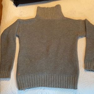 Grey knit lululemon sweater